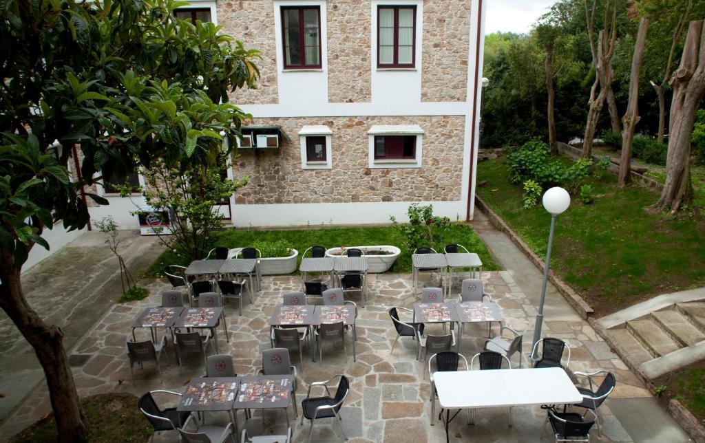 Hotel Balneario De Артейсо Екстериор снимка