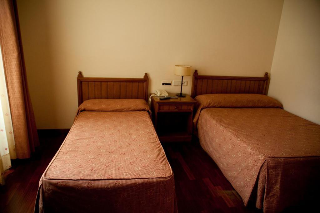 Hotel Balneario De Артейсо Екстериор снимка